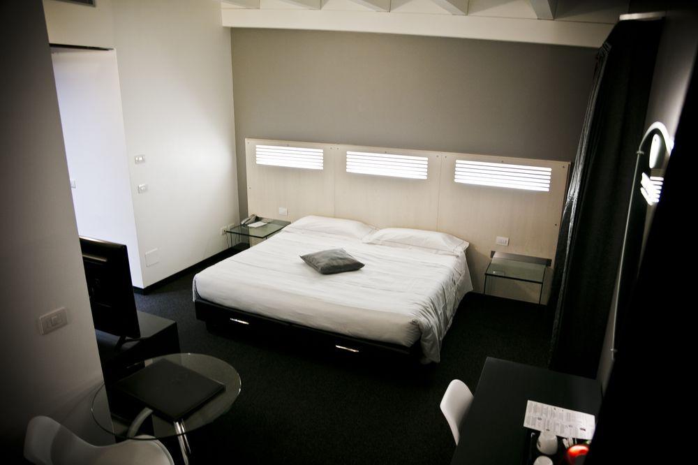Daytona Business Hotel Collecchio Eksteriør bilde