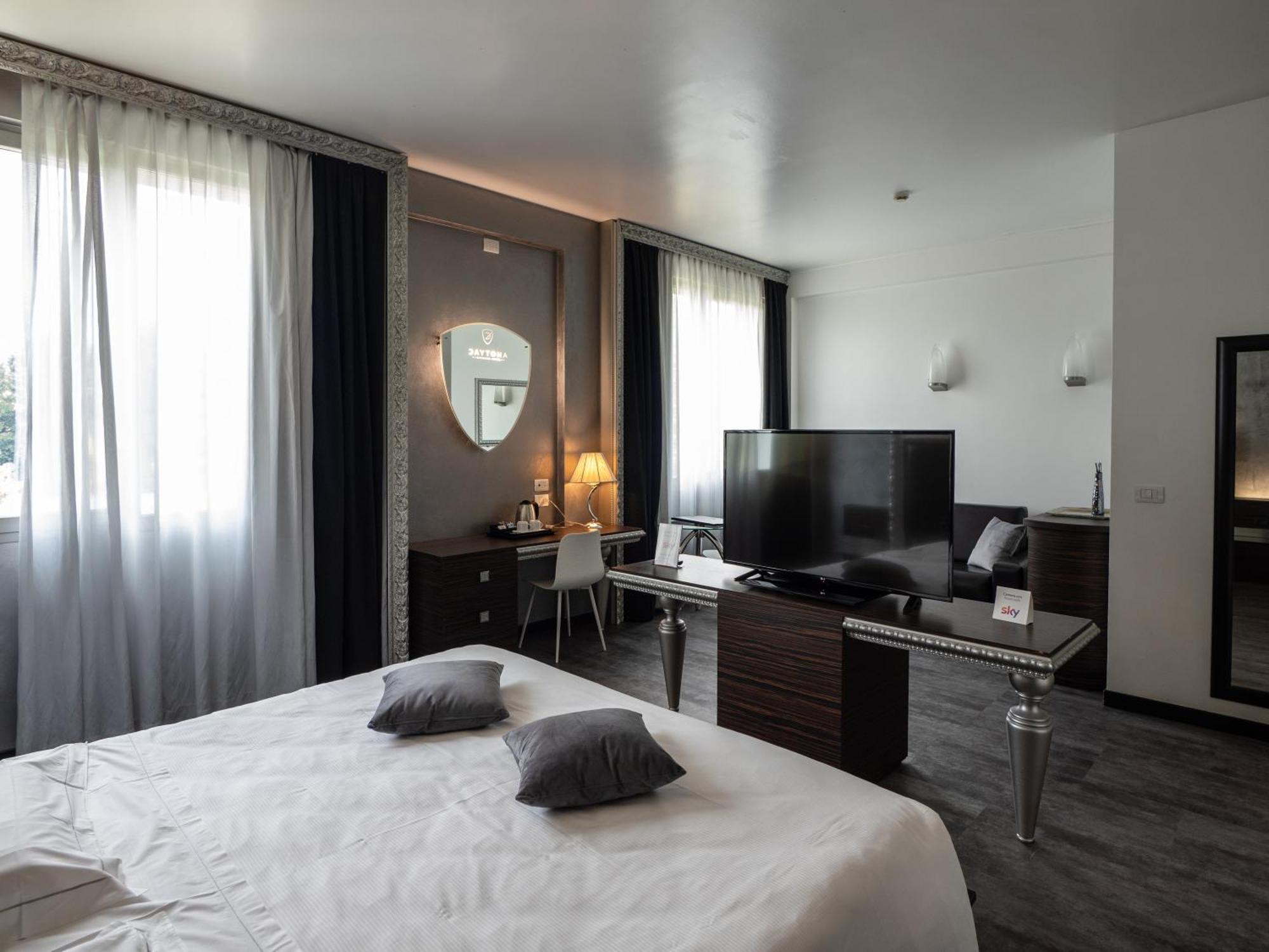 Daytona Business Hotel Collecchio Eksteriør bilde
